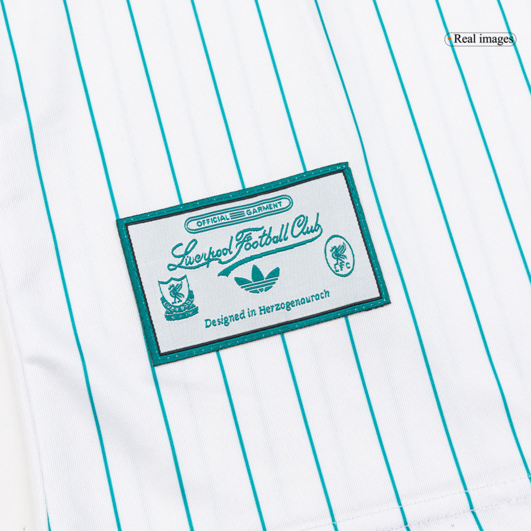 Liverpool Soccer Jersey 2025/26 - Image 9