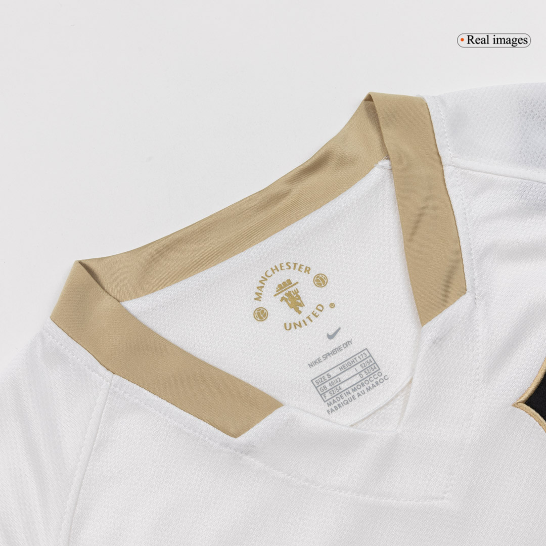 Retro 2006/07 Manchester United Away Soccer Jersey - Image 3