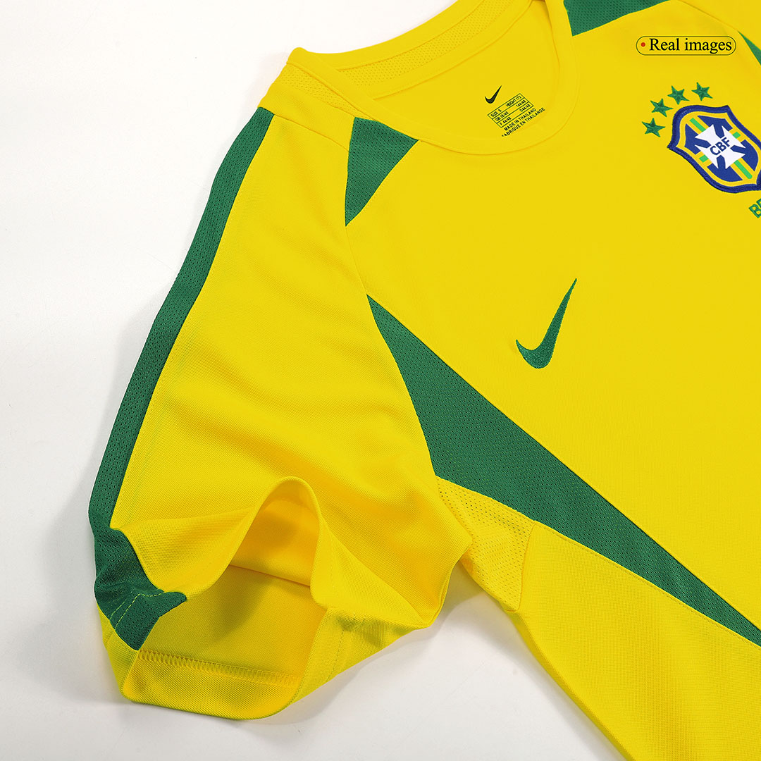 Retro RONALDINHO #11 2002/03 Brazil Home Soccer Jersey - Image 3