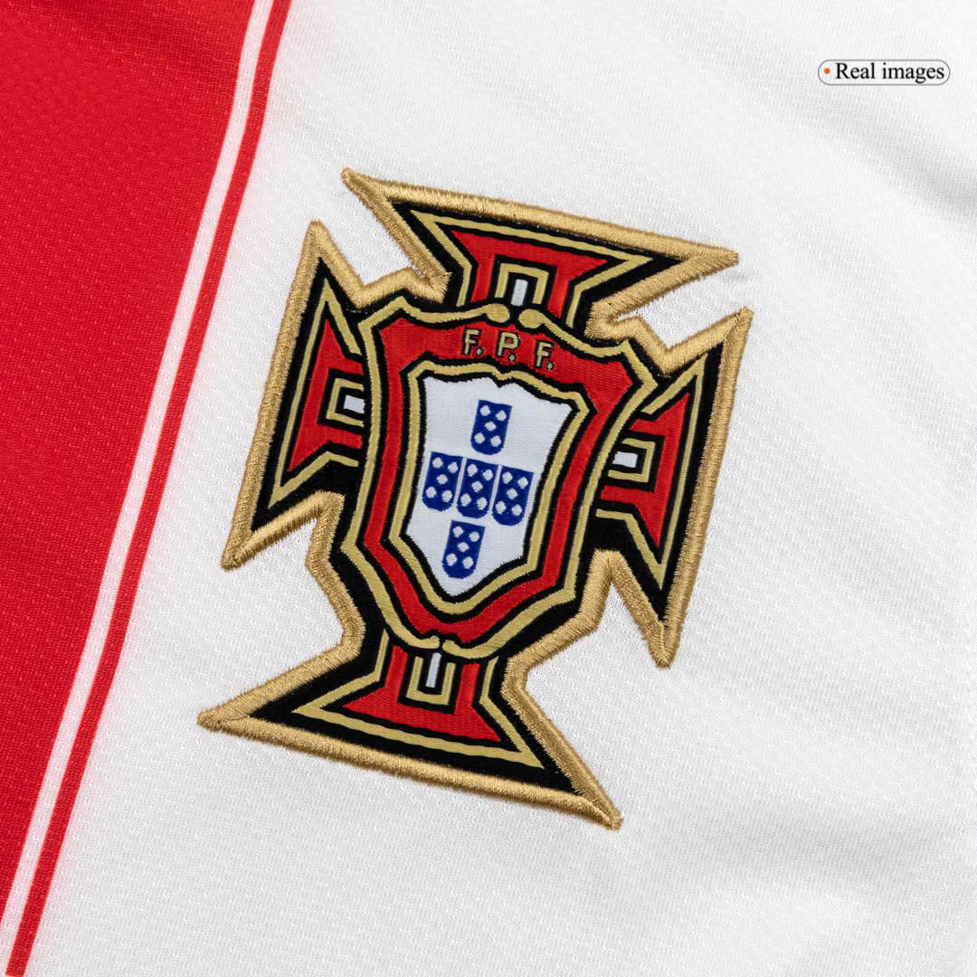 Retro 2010 Portugal Away Soccer Jersey - Image 5