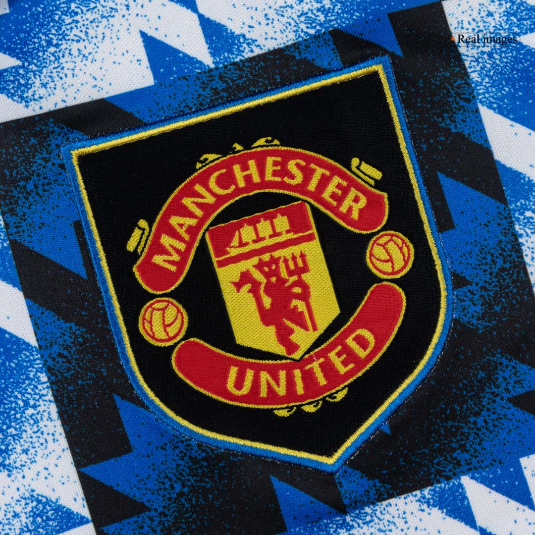 Manchester United Soccer Jersey 2025/26 - Image 6