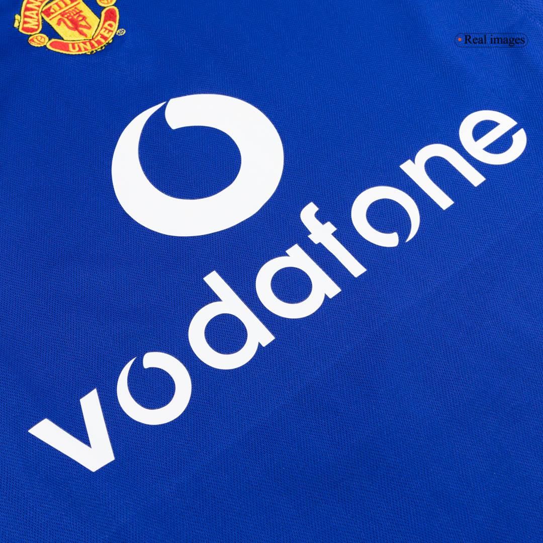 Retro 2005/06 Manchester United Away Soccer Jersey - Image 7
