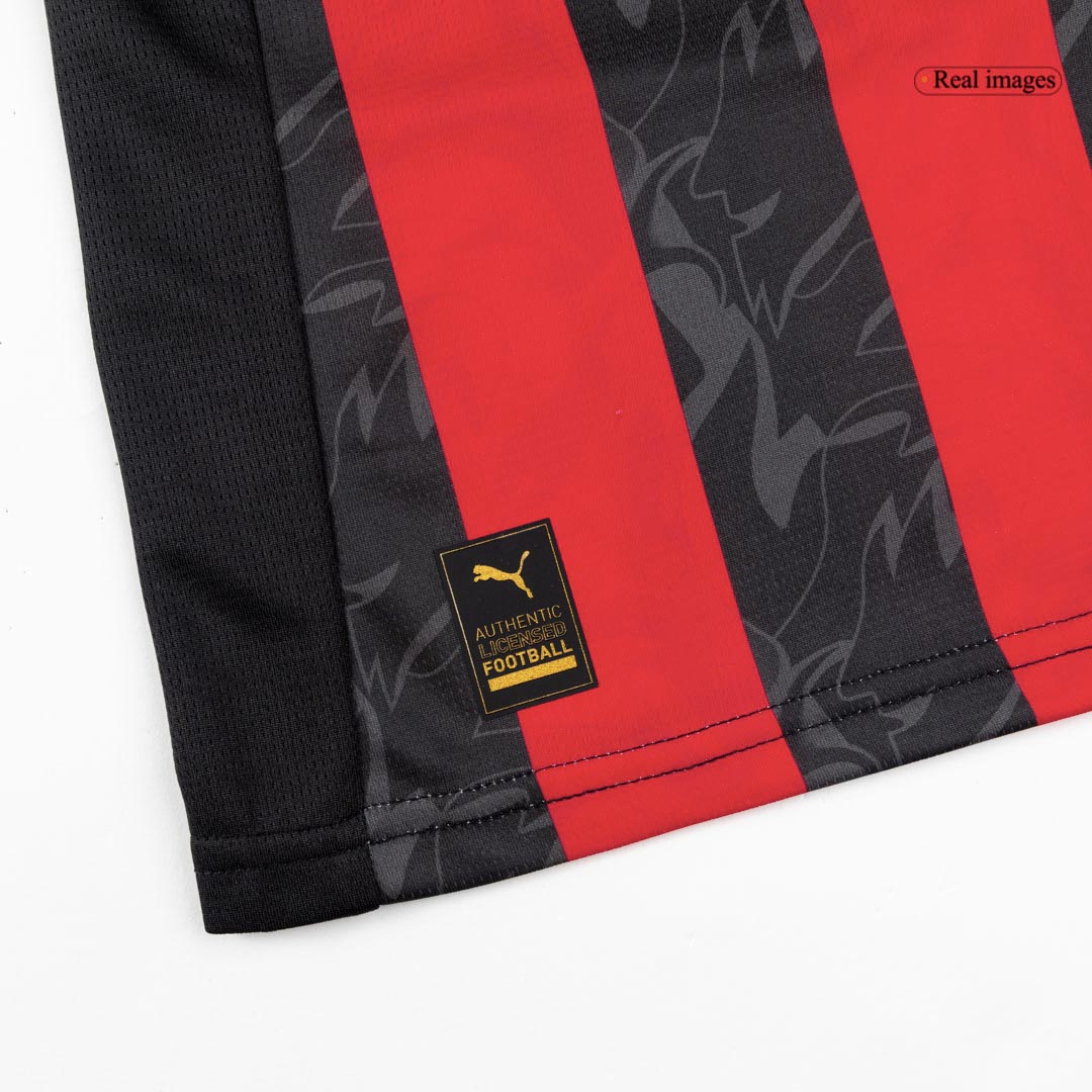 PULISIC #11 AC Milan
Home Soccer Jersey 2025/26 - Image 10