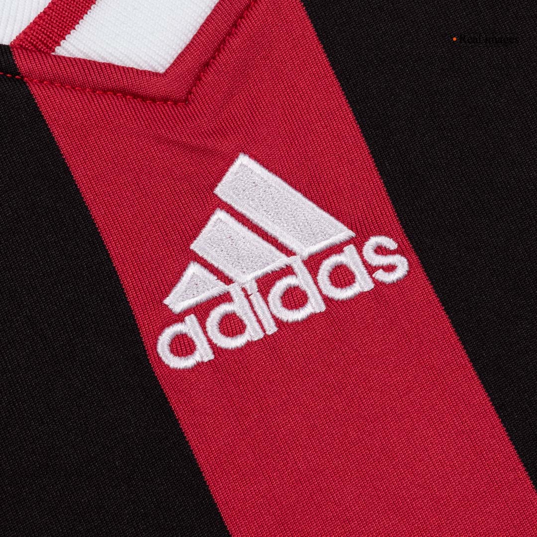 Retro 2009/10 AC Milan Home Soccer Jersey - Image 4