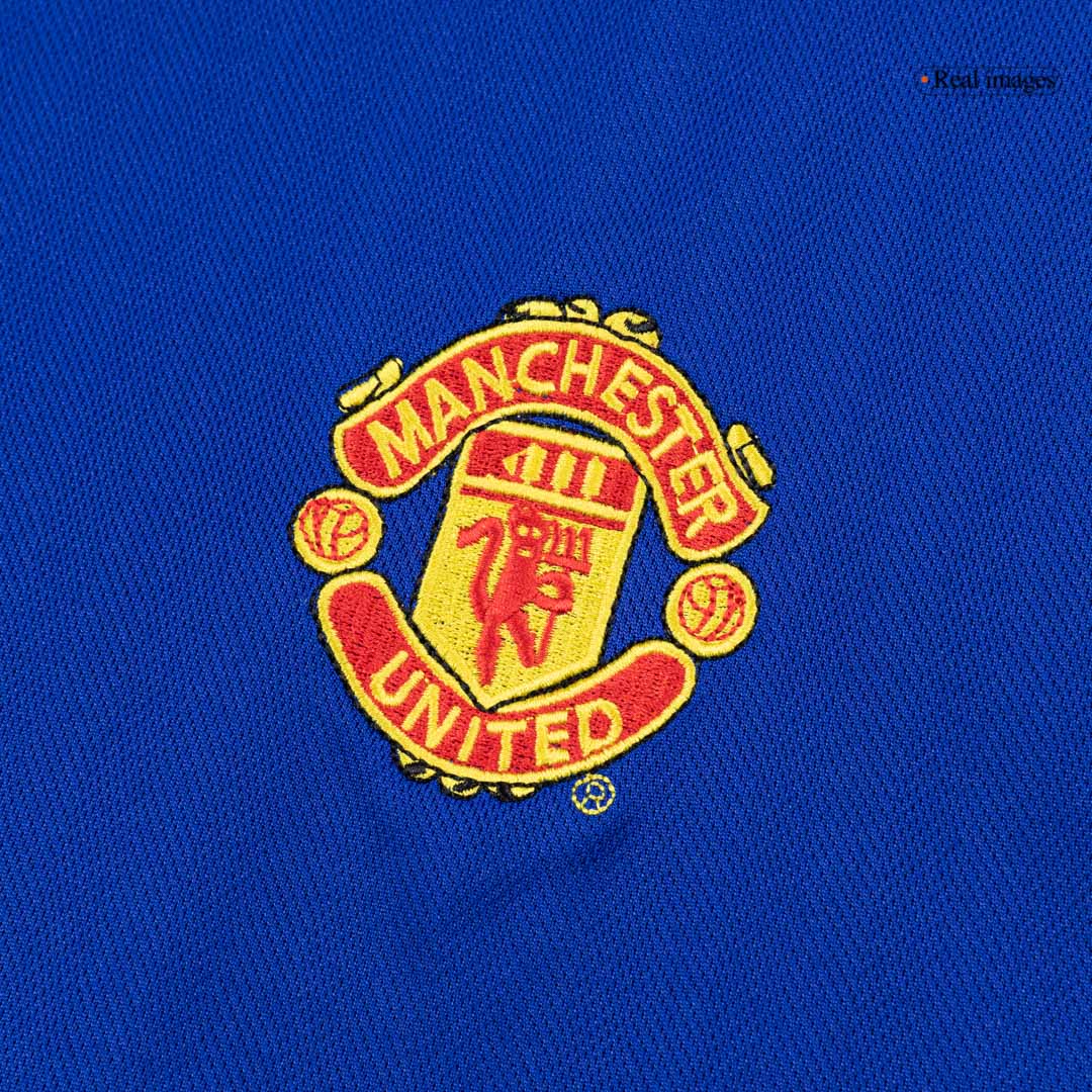 Retro 2005/06 Manchester United Away Soccer Jersey - Image 5