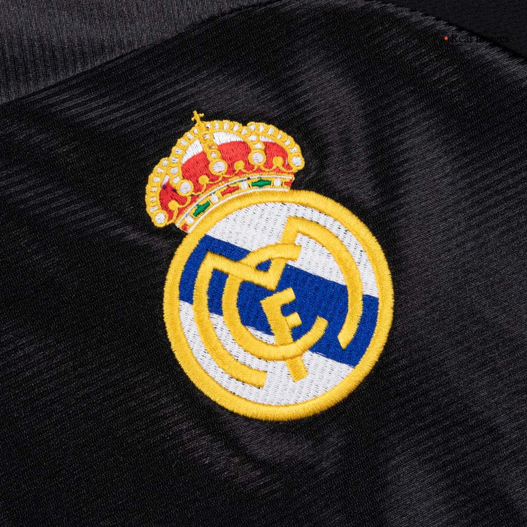 Retro 1999/01 Real Madrid Away Soccer Jersey - Image 6