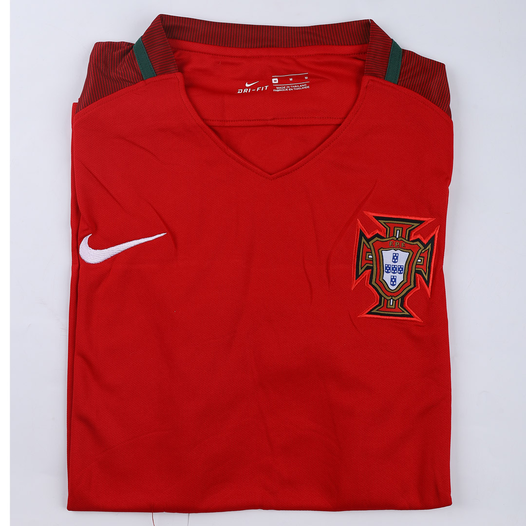 Retro 2016 Portugal Home Soccer Jersey - Image 3