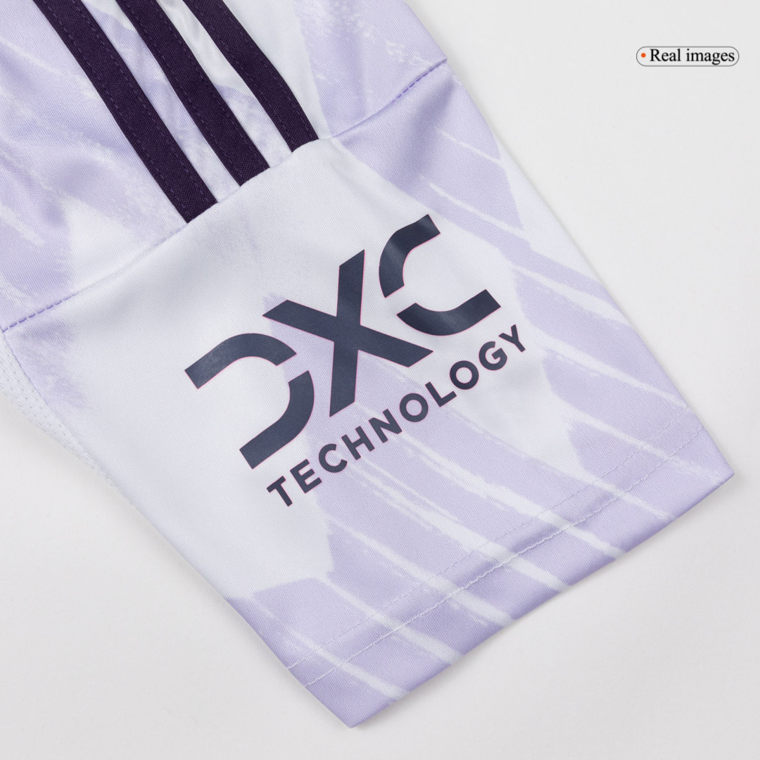 Women's Manchester United Away Soccer Jersey 2025/26 - Image 9