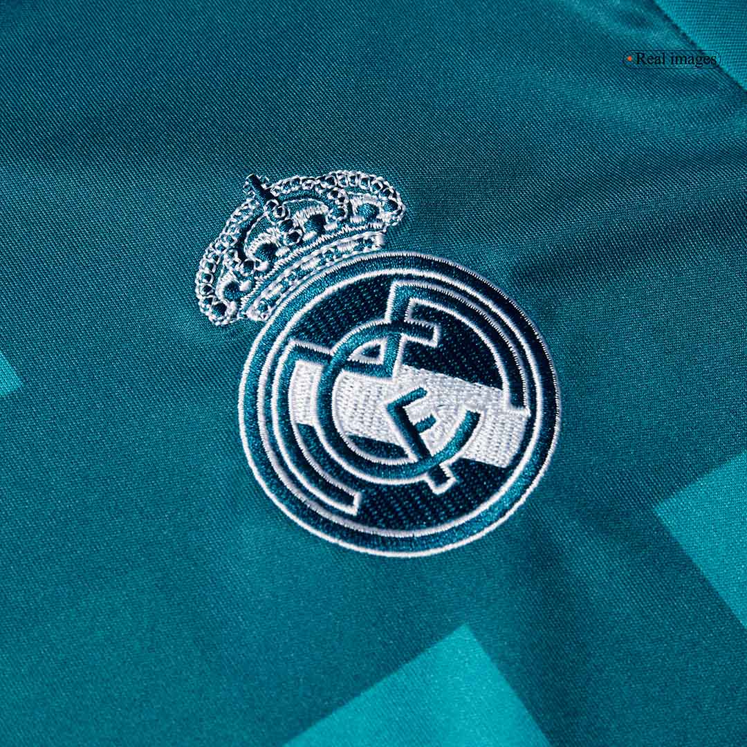 Retro 2017/18 Real Madrid Third Away Soccer Jersey - Image 7