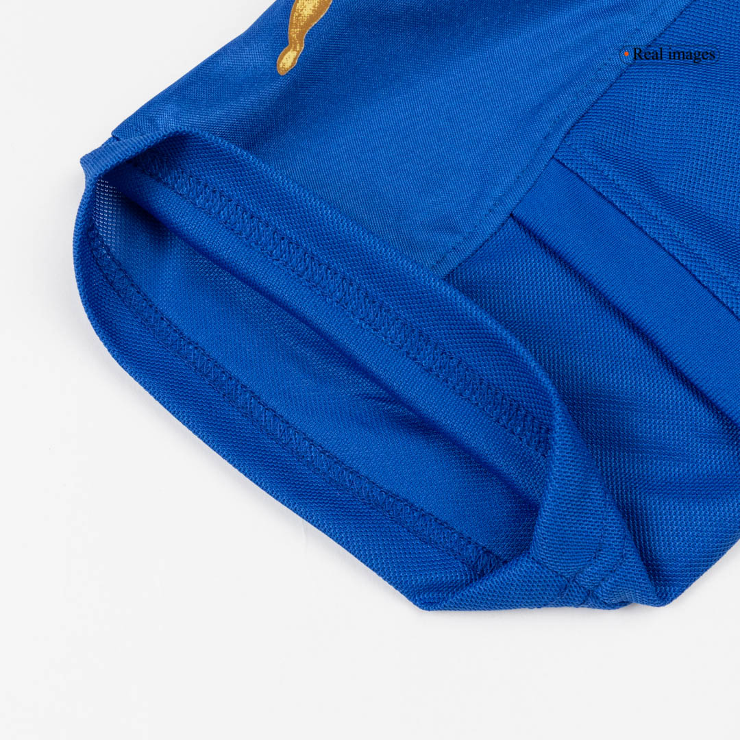 Retro 2004 Italy Home Soccer Jersey - Image 7