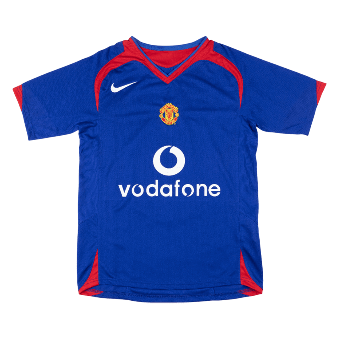 Retro 2005/06 Manchester United Away Soccer Jersey - Image 3