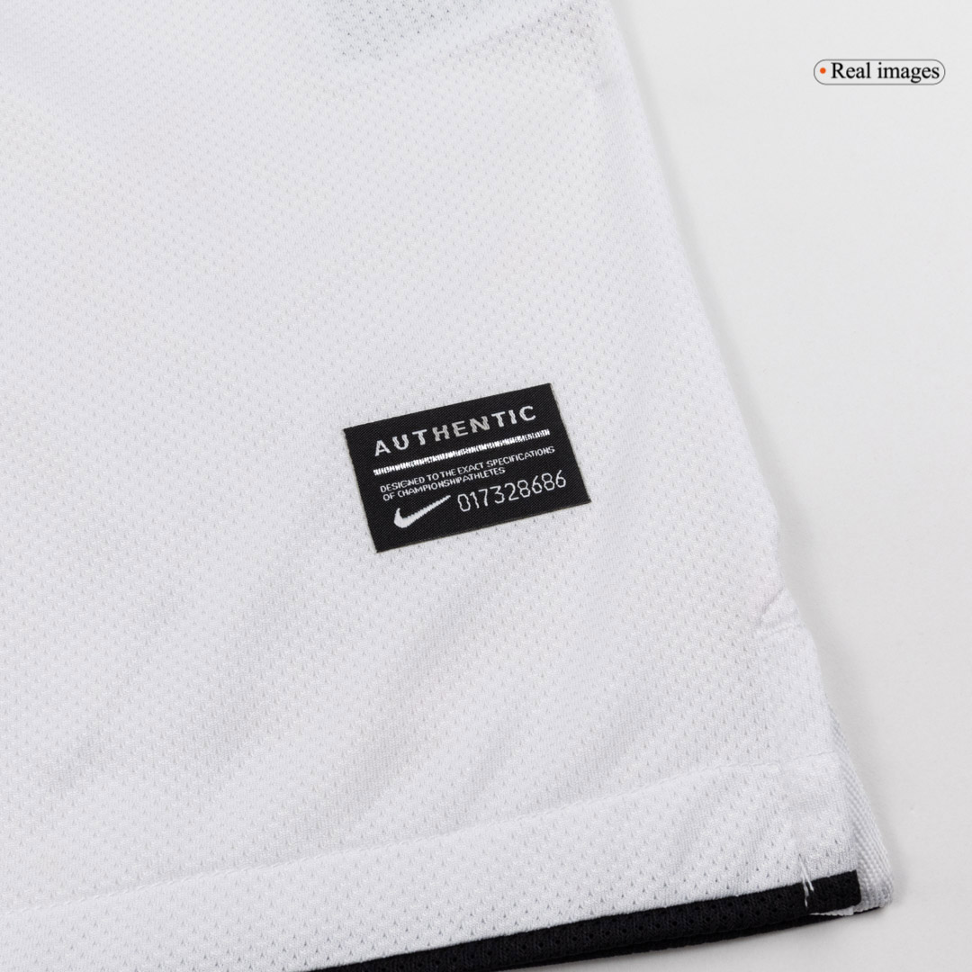 Retro 2010/11 Manchester United Away Soccer Jersey - Image 9